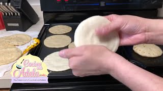 Haciendo tortillas de maiz hechas a mano [upl. by Yesteb]