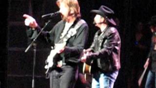 Brooks and Dunn w Reba McEntire Live  Gibson Amphitheatre  Cowgirls Dont Cry [upl. by Aryl732]