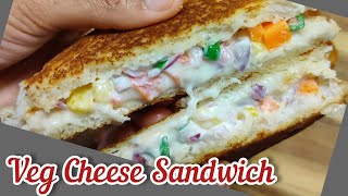 स्ट्रीट स्टाइल चीज़ सैंडविच तवे पे बनाए  Cheese Corn Sandwich  Veg Cheese grilled sandwich [upl. by Adle]