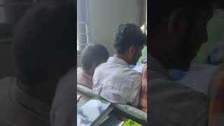 Eroju coma class boar kodutundhi bhayya l😅😅l viral shortsshortvideo paruluniversity trending [upl. by Bigot21]