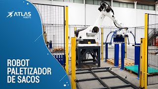 Robot industrial para fábricas  paletizador de sacos con salida de palet automática [upl. by Ardena640]