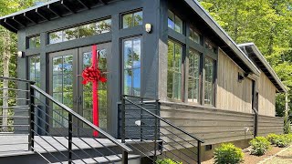 Absolutely Gorgeous Saltbox Designer Cottage on The Beautiful Plateau Mountain [upl. by Patin]