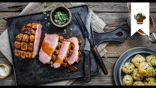 Schweinekrustenbraten selber machen I Bayerischer Klassiker mit Semmelknödel und Biersauce  EDEKA [upl. by Weaver]