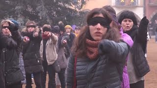 El nou himne feminista quotEl violador ets tuquot sona arreu de Catalunya [upl. by Sheryle866]