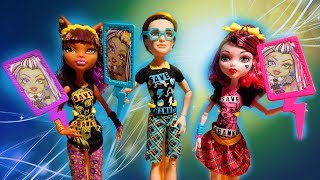 Monster High Freaky Fusion SAVE FRANKIE Exclusive Dolls [upl. by Surovy324]