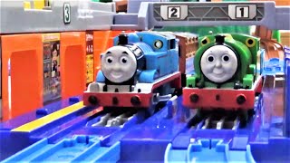 Plarail toys ☆Thomas and Friends × Mountain set Action Station course [upl. by Dymoke]