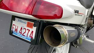 Honda VFR750 wDelkevic Exhaust [upl. by Ratcliff167]