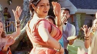 Navrai Majhi  Full Video Song  English Vinglish  Sridevi Best Song [upl. by Lekym]