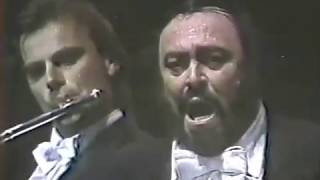 Luciano Pavarotti and Andrea Griminelli played De Curtiss Non ti scordar di me Monterrey 1990 [upl. by Kiyohara421]