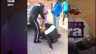 Video de pelea entre un conductor y policía municipal de tránsito se viraliza [upl. by Soinotna439]