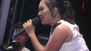 Rena Kdi  Mawar Bodas  Dangdut Official Music Video [upl. by Notyrb]