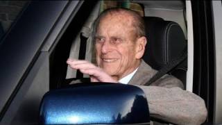 Le prince Philip quitte lhôpital [upl. by Eidassac711]