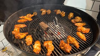 Smoked chicken wings on Weber Kettle in under 30 minutes [upl. by Peterson483]