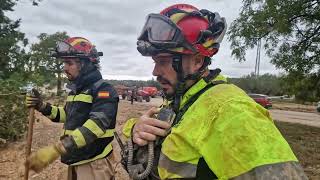 Labores del Ejército en Chiva Paiporta y Ribarroja Imágenes de Pool Defensa 021124 [upl. by Diad260]