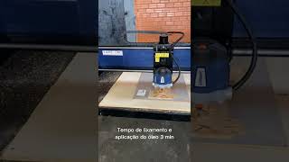 Trabalho com router cnc bertech 1400 em madeira de Tauari  fazendo uma petisqueira Maquina cnc [upl. by Eilraep204]