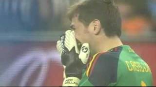 Casillas llora despues del gol de Iniesta en la final  España vs Holanda 10 [upl. by Ecnerwaled]