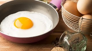 How To Perfectly Cook an Egg in 3 Seconds [upl. by Wallack]