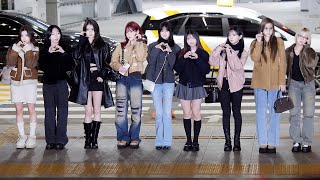 케플러 Kep1er AAA 어워즈 출국 4K 직캠  인천공항｜231213 [upl. by Amelus650]