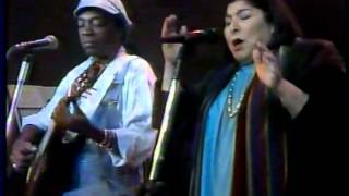 Milton Nascimento e Mercedes Sosa TV Globo 1987 [upl. by Florella105]