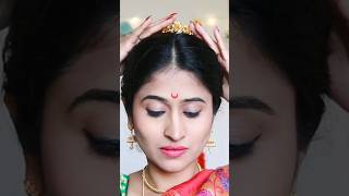 साडीवर करा ही सोप्पी Hairstyle  Hairstyle for saree ashortaday shorts [upl. by Annoit]