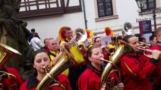 Fanfarenzug Neuhof und unsere Freunde de Zwiebels mit der kleinen Kneipe [upl. by Adnalra]