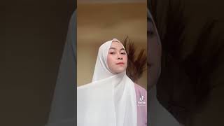 TUTORIAL PASHMINA PLISKET MENUTUP DADA [upl. by Aerua]