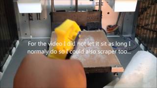 XYZ Printing Da vinci 3D Printers  Cleaning the Bed [upl. by Meeks]