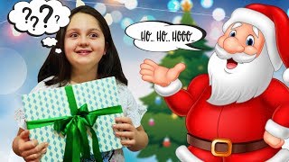 ZAGUBIONY PREZENT ŚWIĄTECZNY 🎁 CO JEST W ŚRODKU 🎅 [upl. by Atsiuqal]