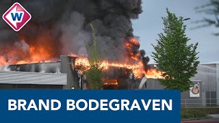 De eerste beelden van de grote brand in Bodegraven  OMROEP WEST [upl. by Riatsala]