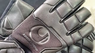 LUVA DE GOLEIRO Uhlsport Confort Absolutgrip MELHOR CUSTO BENEFÍCIO 11072022🥅⚽️ [upl. by Husha]