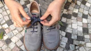 Tutorial doppio nodo Kickers Calzature  Italia [upl. by Lirva]