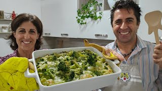 Pasta al forno con broccoli  Ricetta [upl. by Shu801]