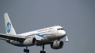 Vladivostok Air Tupolev Tu204300 Landing at Narita [upl. by Selden]