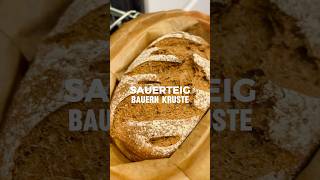 Einfaches und Knuspriges Sauerteig Brot Sauerteig Bauern Kruste Brot Rezept brotbacken [upl. by Ahsytal920]