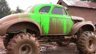 Hill Top Off Road Mudding St Helens Oregon April 2018 [upl. by Shah]