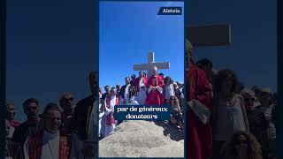 Une nouvelle croix veille désormais sur le mont Alcudina [upl. by Bernstein]