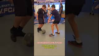 Sfida nella gabbia 1vs1 footwork football [upl. by Prunella]