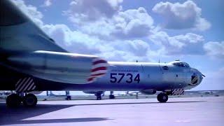 60fps HD quotStrategic Air Commandquot 1955  USAF Convair B36 Bomber quotPeacemakerquot Take Off [upl. by Norvil]