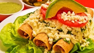 Comida Mexicana  Tacos dorados de pollo y papa  Receta muy fácil [upl. by Jeremie]