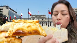 Probando comida típica chilena  empanadas mote 🇨🇱 [upl. by Namharludba]