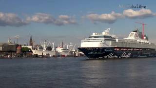 Mein Schiff 2  Auslaufen Hamburg quotLivequot 25052014 [upl. by Otho]