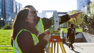 Témoignages Métiers  Technicien GéomètreTopographe [upl. by Pascasia]