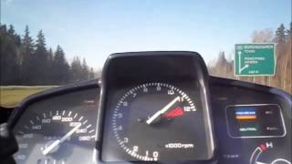 Honda VFR 750F RC24 acceleration and Max speed [upl. by Weinstein]