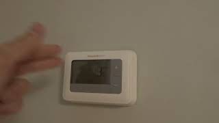 Honeywell Thermostat Not Working After Replacing BatteriesTry These Fixes FirstTutorial [upl. by Aynnat]