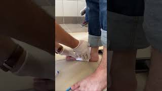 Navicular Drop Test  Ankle [upl. by Retha874]