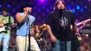 Kenny Chesney ft Uncle Kracker  When The Sun Goes Down Livempg [upl. by Alyahsal]