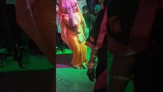 Pili lugadi ka trending dance bhojpuri [upl. by Avihs229]