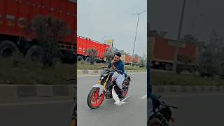 Car Reaction on 🕊️❤️😱 publicreaction​ 😱❤️🕊️ kabutarlover​ pigeonlover​ trending​ viral​ bike [upl. by Tilly]