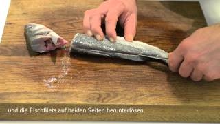 Fisch entschuppen und filetieren [upl. by Brunhild771]