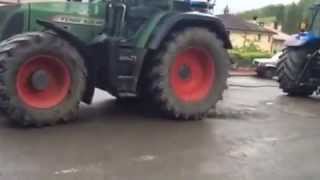 New Holland Tm 190 vs Fendt 820 [upl. by Aserehtairam713]